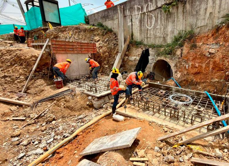 La solución técnica incluye la construcción de una nueva tubería mediante tecnología Tunnel Liner. FOTO: ALCALDÍA