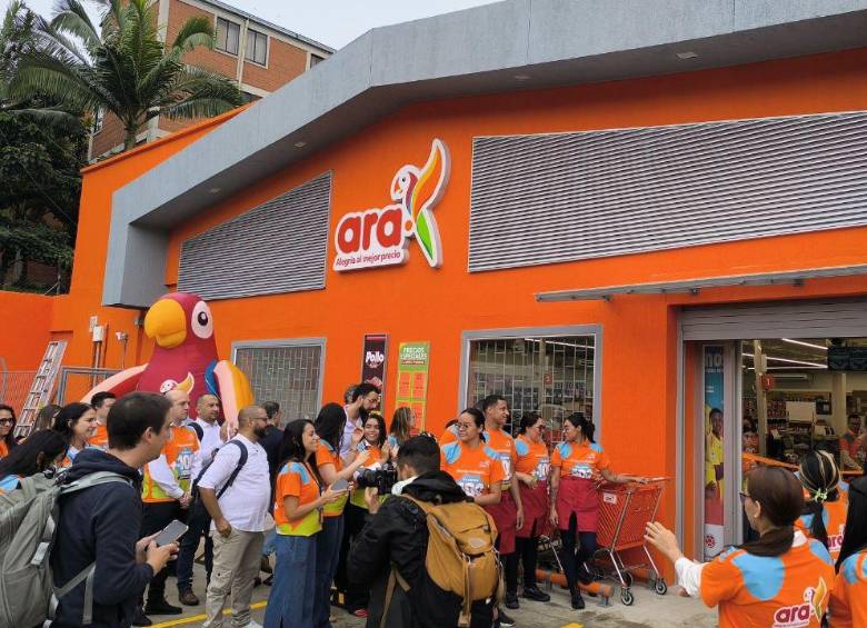 Nueva tienda de Ara, en Las Brisas, Medellín.