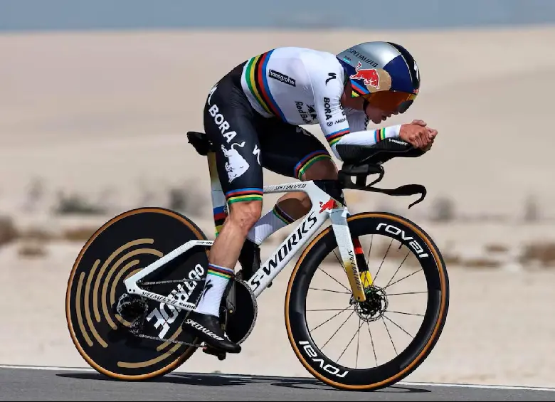 Remco Evenepoel alcanzó este martes su triunfo profesional número 73. FOTO X-RED BULL-BORA