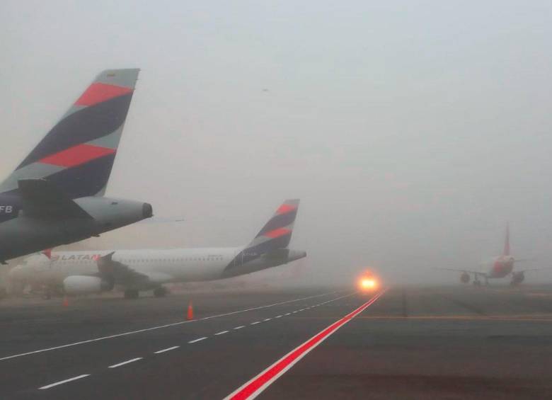 Esta era la visibilidad del aeropuerto José María Córdova, de Rionegro, en la mañana de este jueves. FOTO: Cortesía aeropuerto José María Córdova