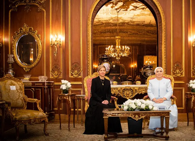 Alcocer en su visita a Egipto. FOTO: PRESIDENCIA.