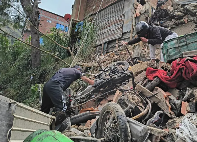 En el taller de motos había cerca de 12 de estos vehículos al momento del suceso. FOTO: Julio Herera.