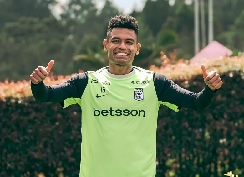 William Tesillo, zaguero central y líder de los verdolagas. FOTO CORTESÍA ATLÉTICO NACIONAL