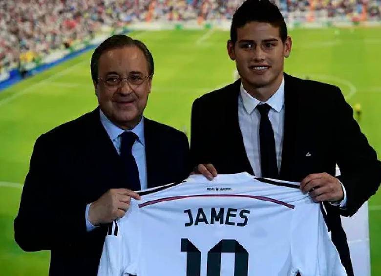 Florentino Pérez no tuvo que hacer mucho esfuerzo para convencer a James de fichar por el Madrid, pues este club siempre lo sedujo. FOTO: AFP