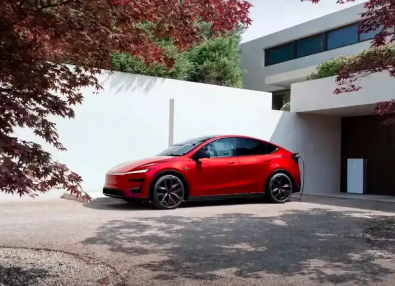 El ajuste de precios se conoció el 23 de noviembre, apenas días después de la apertura de las primeras tiendas de Tesla en Colombia. FOTO: TESLA COLOMBIA