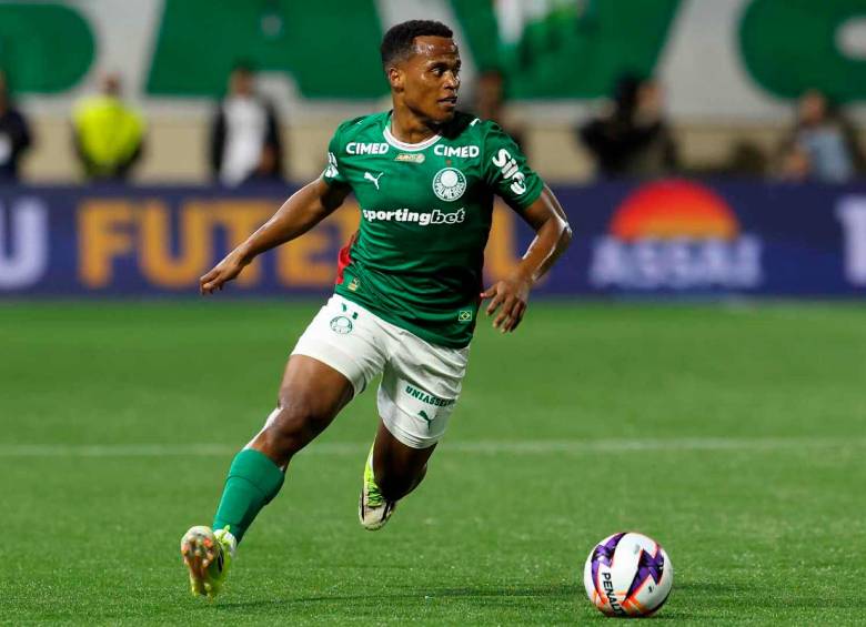 Jhon Arias suma 90 minutos con Palmeiras en cuatro partidos en los que ha ingresado al campo. FOTO TOMADA X@Palmeiras