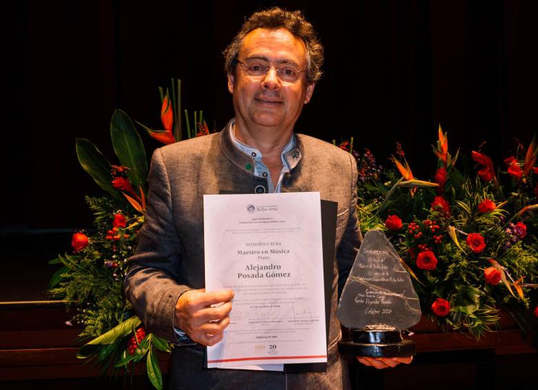 Alejandro Posada Gómez es el fundador de Iberacademy y el primer colombiano en ocupar el cargo de director titular en una orquesta de Europa. Foto: Cortesía Iberacademy.