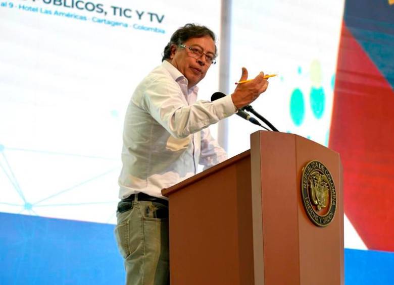 El presidente Gustavo Petro durante su intervención en el Congreso Andesco 2022, donde anunció la intervención de la Creg. FOTO cortesía andesco