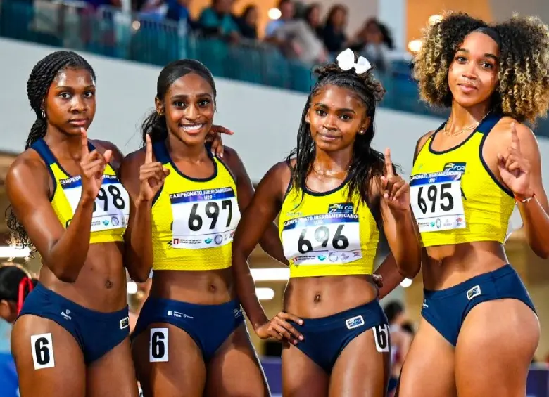 Emily Montaño, Sara Manuela Cuesta, Michell Gómez e Isabella Hurtado brillaron en el Iberoamericano de atletismo sub-20 en Perú. FOTO CORTESÍA COC