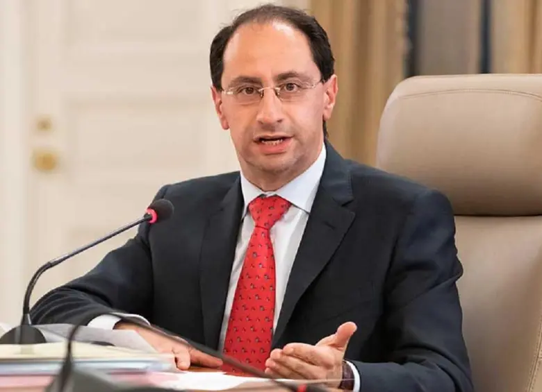 “Si caemos en la lógica de Iván Cepeda, no habrá contrapesos y destruirá las instituciones”: candidato José Manuel Restrepo