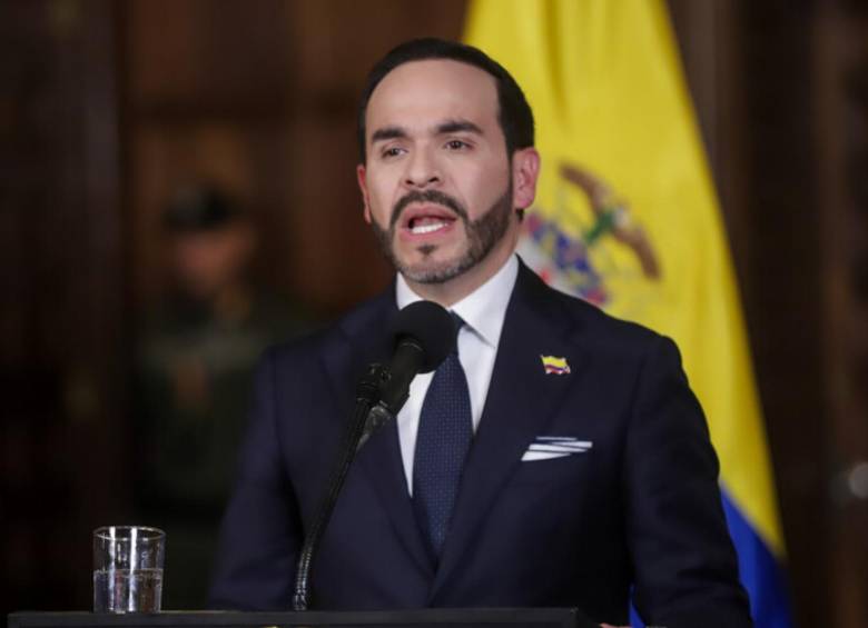 El jefe de Estado publicó los videos para dar resultados del alcance de varios operativos militares en distintas regiones del país. Foto: Colprensa
