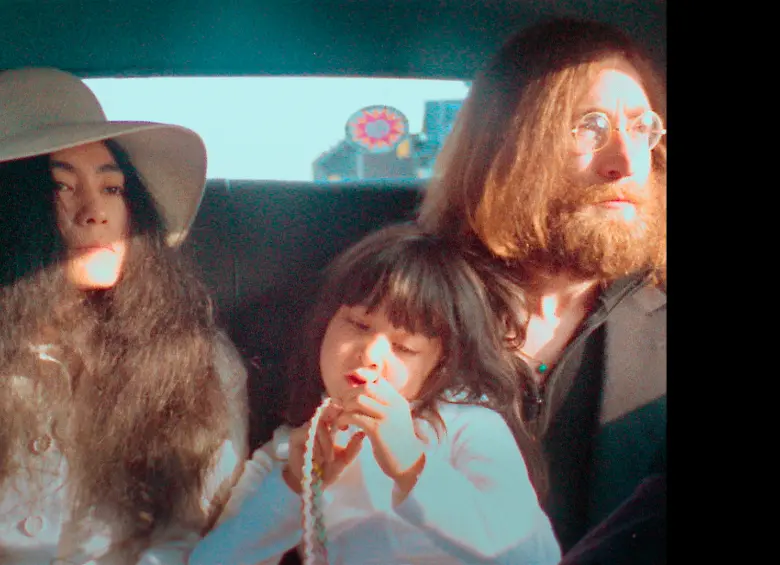 John Lennon y Yoko Ono durante los años en que convirtieron su arte y su activismo en un mismo lenguaje. FOTOS vía Colprensa