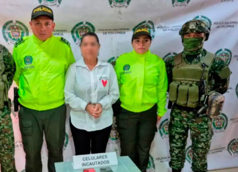 Junto a la mujer de 67 años fueron capturados un militar y un exmilitar. FOTO: Cortesía