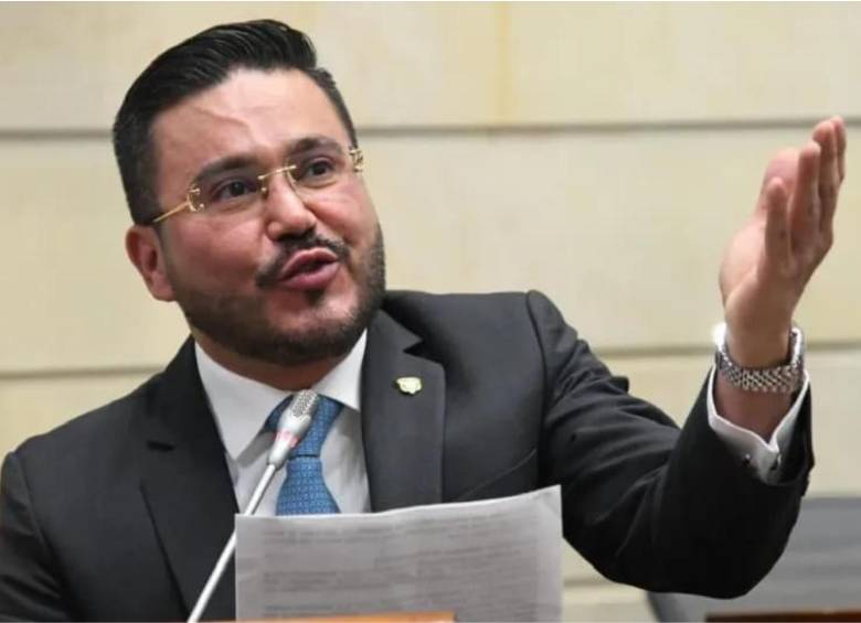 En una votación con el Congreso en pleno, es decir, con la participación de senadores y representantes (en total 286 congresistas), se escogió al nuevo contralor. Foto: Senado
