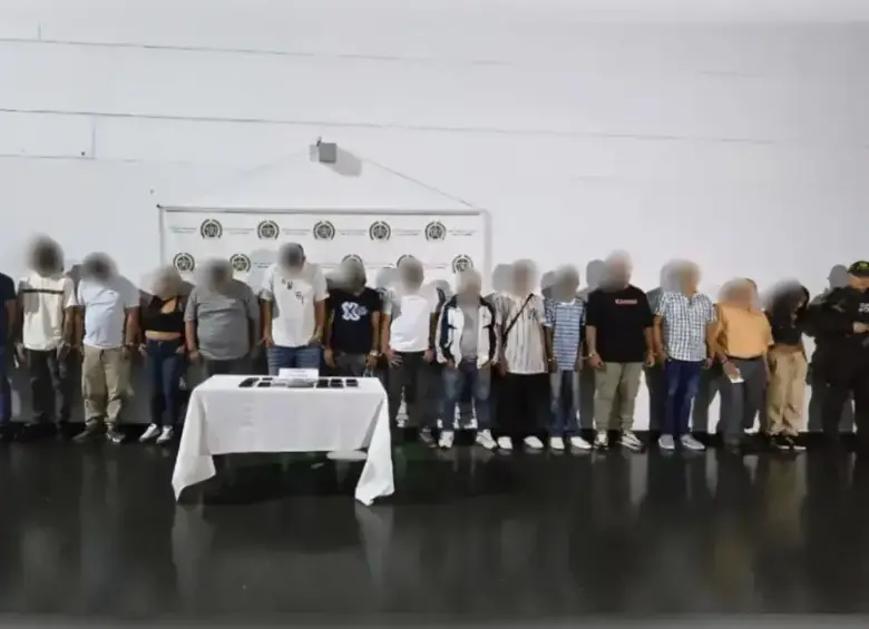21 presuntos extorsionistas que delinquían en el centro de Medellín fueron capturados por las autoridades. FOTO: CORTESÍA POLICÍA