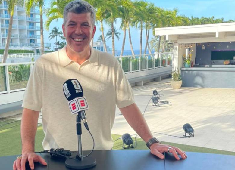 La voz del juego EA FC (FIFA) habla del Mundial 2026, la Selección Colombia y el origen de su frase más célebre. FOTO cortesía