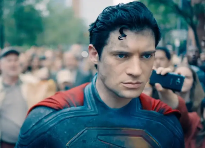 Superman es protagonizada por David Corenswet. FOTO Cortesía Warner Bros