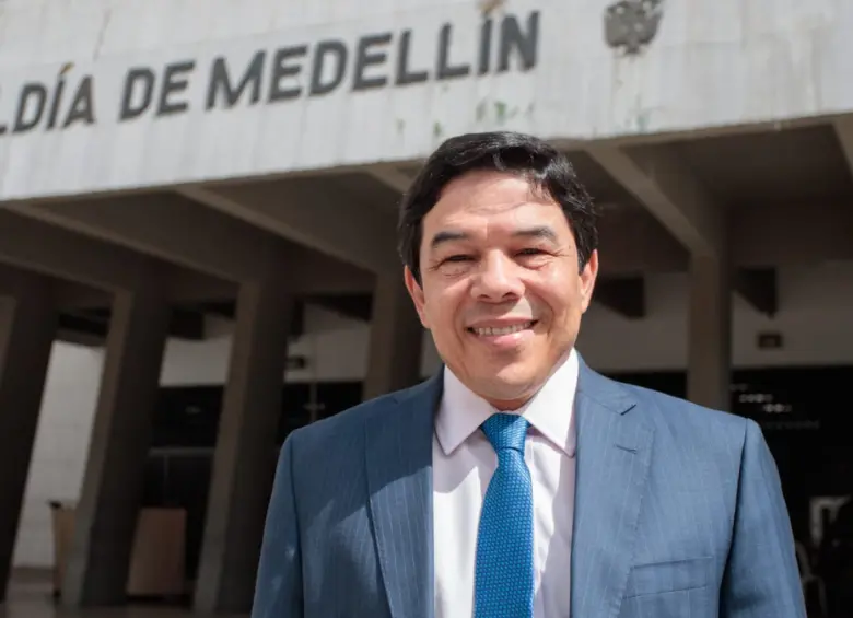 Óscar Hurtado ha tenido una amplia trayectoria en la política regional: Foto: Alcaldía de Medellín