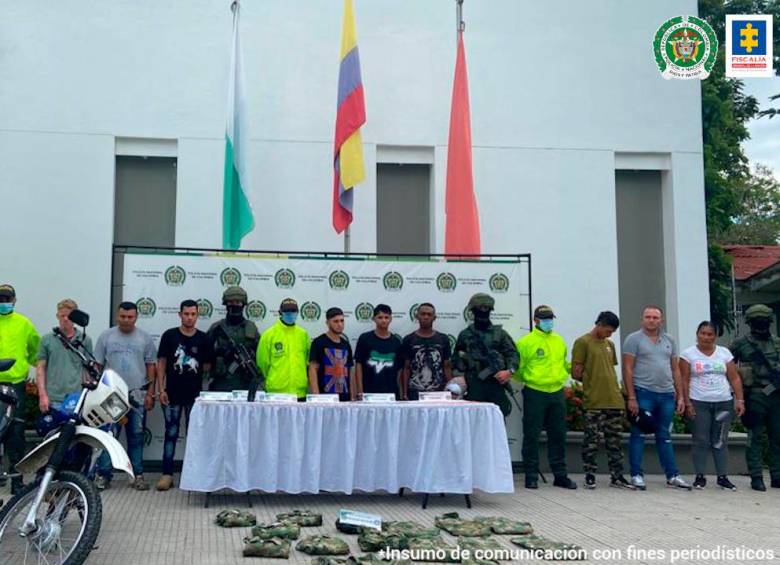 Además de Daniel Eduardo Sánchez Serpa, fueron capturados otras nueve personas que harían parte del Clan del Golfo. FOTO: CORTESÍA