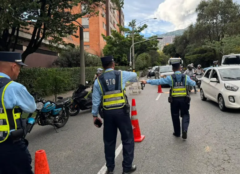 Operativos de control de tránsito realizados por la secretaría de Movilidad de Medellín. FOTO: ALCALDÍA DE MEDELLÍN