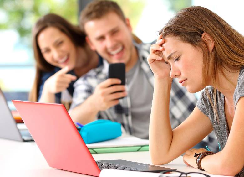 Reacción de las víctimas es clave para frenar el ciberacoso, reveló estudio