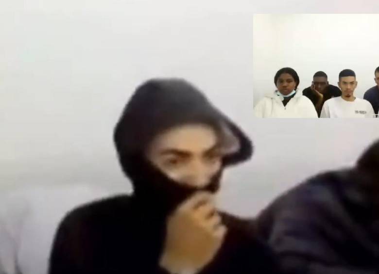 Los cinco capturados por el crimen de la mujer embarazada, presuntamente cometido para robarle a su bebé, no aceptaron los cargos imputados por la Fiscalía. FOTO: CAPTURA DE PANTALLA.