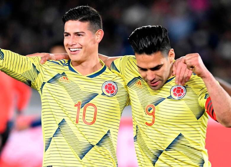 James Rodríguez y Radamel Falcao garcía se solidarizaron con los afectados por el terremoto en Colombia. FOTO ARCHIVO FCF