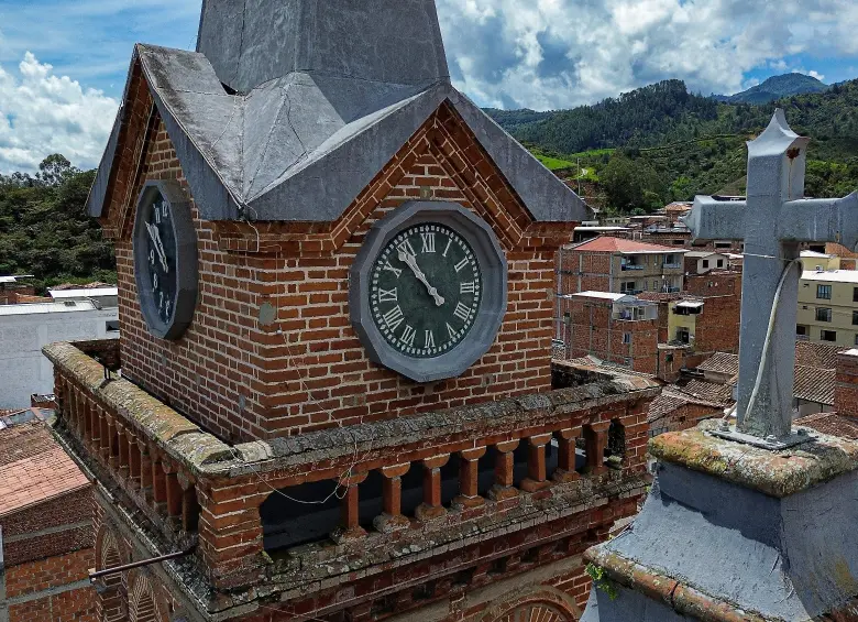 Iglesia de Barbosa, el municipio que albergará el Festival de la Canción Piña de Oro. Foto: EL COLOMBIANO