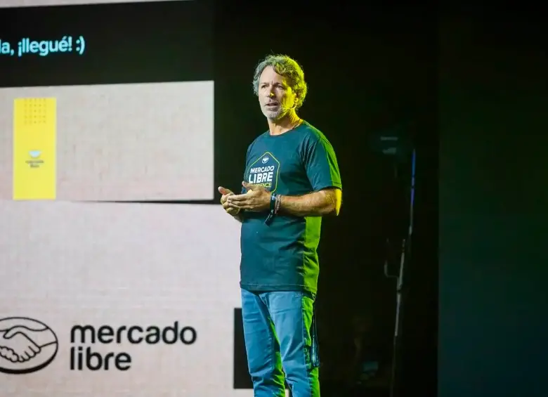 Juan Martín de la Serna, presidente de MercadoLibre Argentina, pidió regulaciones justas para evitar que el auge de plataformas chinas afecte el empleo y la industria local. FOTO: GETTY
