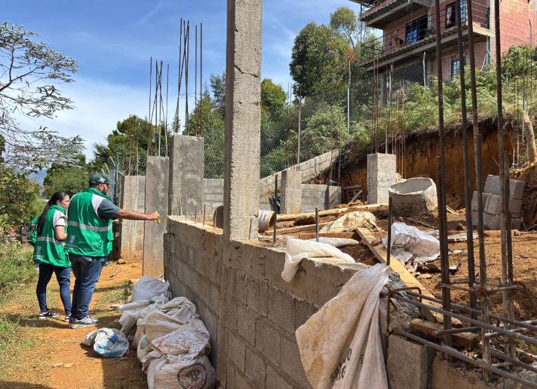 Autoridades de Medellín investigan 85 edificaciones más en las que se identificaron posibles incumplimientos de las normas urbanísticas. Foto: Cortesía