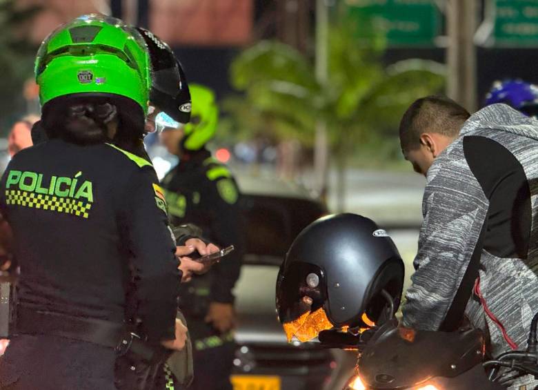 Medellín: megaoperativo contra piques y carreras en Las Palmas dejó 111 vehículos inmovilizados en la noche del jueves