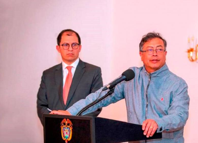 El presidente, Gustavo Petro, y el fiscal, Francisco Barbosa, se reunirán el 30 de enero para hablar de las diferencias entre Palacio y el ente acusador por la paz total y las irregularidades dentro de la SAE. FOTO CORTESÍA