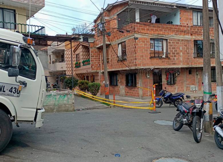 En esta calle del barrio El Picacho se presentó una riña que dejó un muerto y tres heridos. FOTO: CORTESÍA