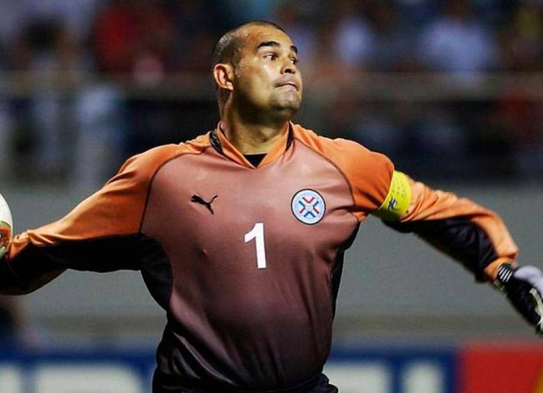 Es considerado el mejor portero de la historia del fútbol paraguayo, además llegó a ser el más destacado del mundo en varias oportunidades. FOTO archivo efe