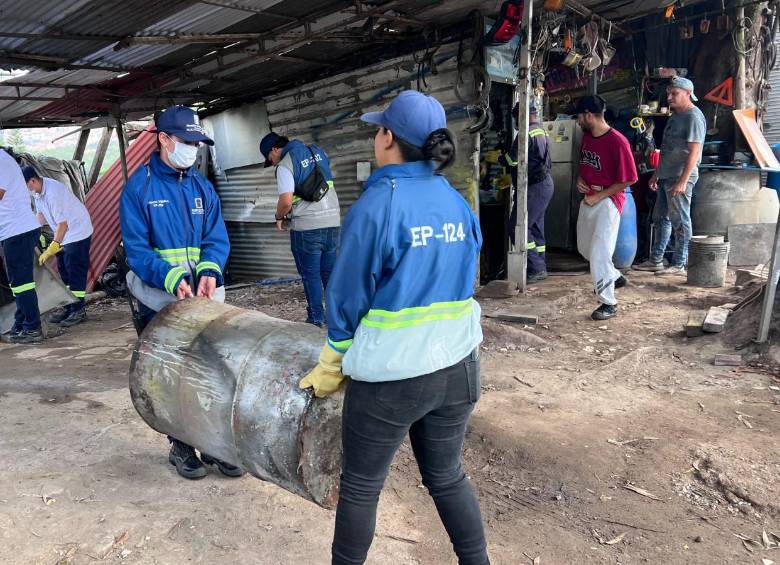 La Alcaldía se comprometió en construir una nueva estación de Policía para la comunidad de La América. FOTO: CORTESÍA ALCALDÍA DE MEDELLÍN