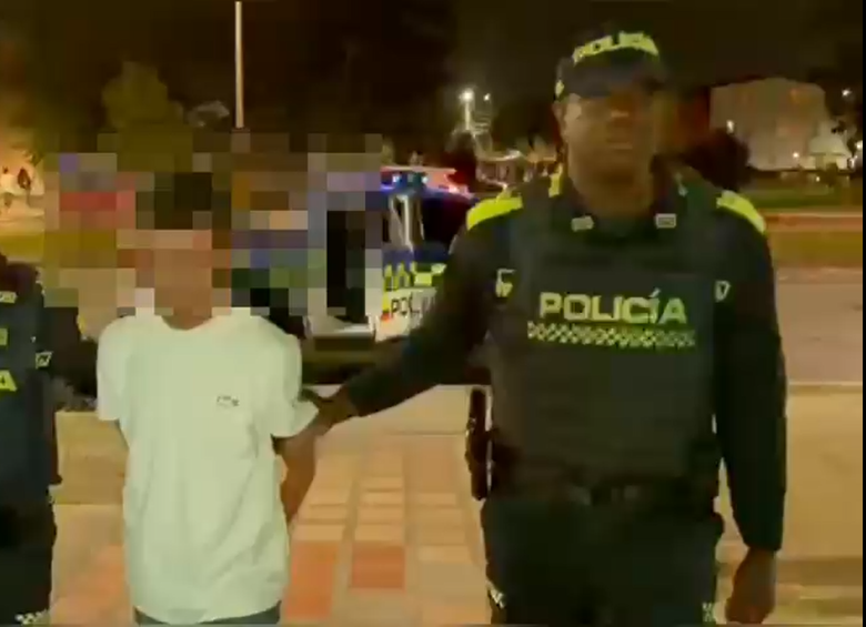 Uno de los más de 1.000 capturados en el municipio de Rionegro, Oriente de Antioquia. FOTO captura de video Alcaldía de Rionegro.