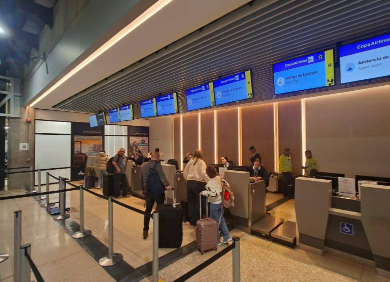 Los nuevos módulos de check-in ya también empezaron a funcionar en el aeropuerto José María Córdova. FOTO: Cortesía Airplan