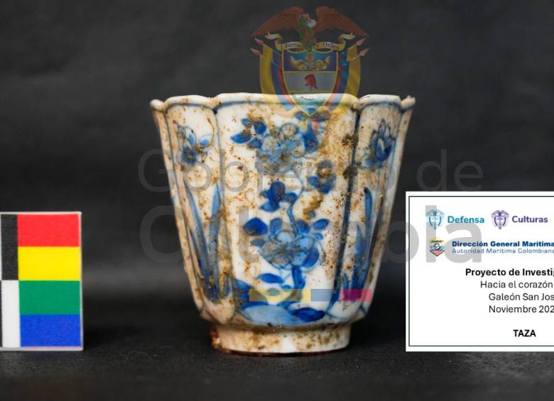 Esta taza fue una de las piezas rescatadas durante esta etapa del proceso del galeón San José. Foto: Ministerio de Cultura