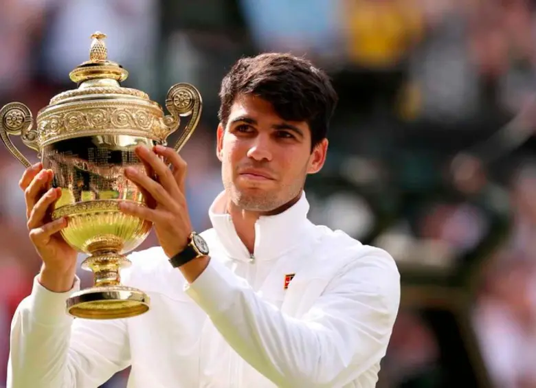 Carlos Alcaraz es el campeón defensor de Wimbledon. El cuadro principal de este torneo arranca este 30 de junio. FOTO GETTY 