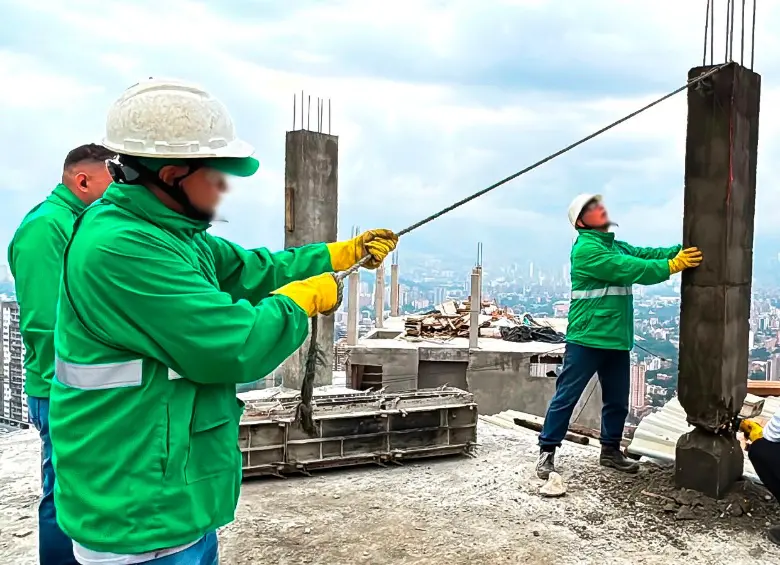 Construcciones ilegales e invasión del espacio público no se detienen en el corregimiento San Cristóbal de Medellín