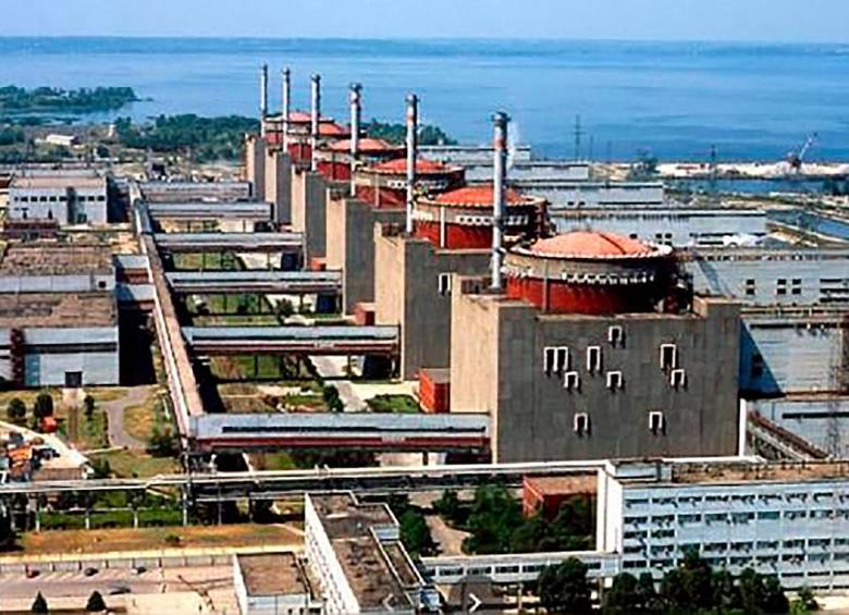 Imagen de archivo de la central nuclear de Zaporiyia, en Ucrania. FOTO: EFE