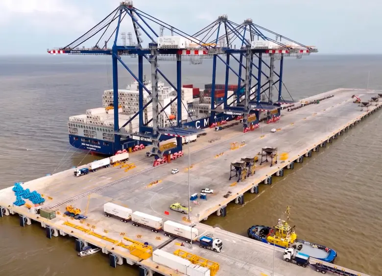 Gracias a su ubicación estratégica, Puerto Antioquia se está convirtiendo en una alternativa para movilizar carga desde y hacia mercados internacionales, facilitando las exportaciones y las importaciones para empresas de distintas regiones de Colombia. FOTO: CORTESÍA PUERTO ANTIOQUIA
