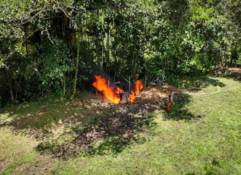Este fue uno de los elementos destruidos por parte del Ejército en el operativo contra esta mina ilegal en San Luis, Antioquia. FOTO: CORTESÍA CUARTA BRIGADA DEL EJÉRCITO