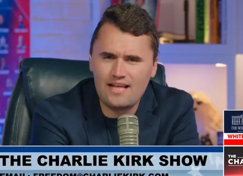 Charlie Kirk era uno de los principales activistas en favor del gobierno de Donald Trump. IMAGEN TOMADA DE VIDEO @charliekirk11.