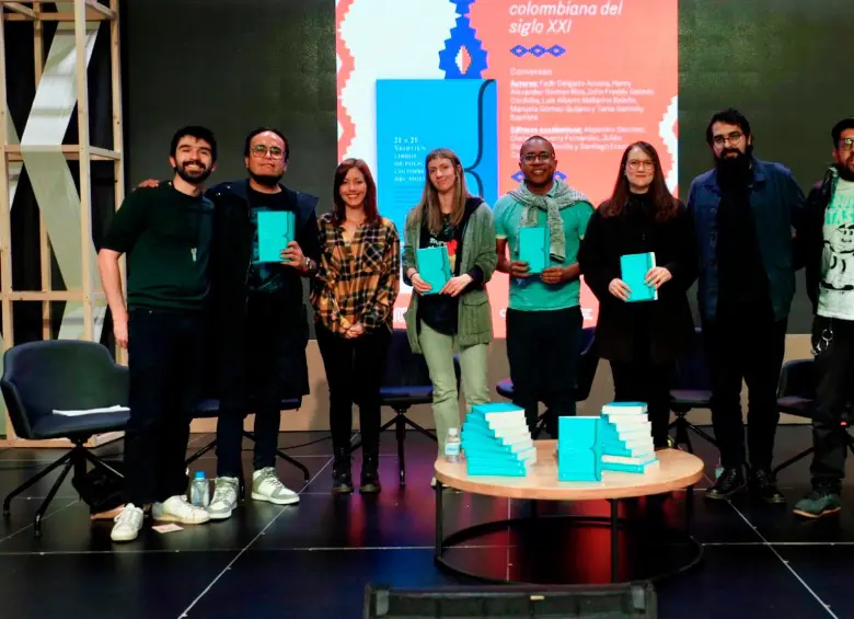 De izquierda a derecha: Julián Santamaría, Henry Alexander Gómez, Manuela Gómez, Tania Ganitsky, Luis Mallarino, Diana Echeverry, Santiago Erazo, John F. Galindo y Fadir Delgado. FOTO cortesía 