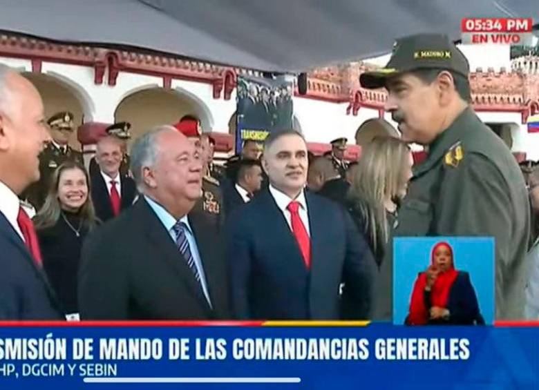 Elvis Amoroso durante evento militar (centro) junto a Nicolás Maduro. FOTO CAPTURA DE PANTALLA 