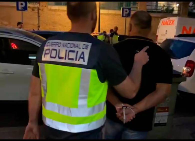 Entre los siete colombianos detenidos en España, hay dos químicos empíricos, expertos en separar la cocaína del azúcar y la panela. FOTOS CORTESÍA DE POLICÍA