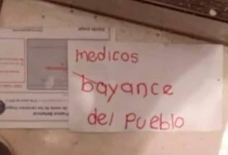 Este fue el último panfleto amenazante que llegó a los médicos del hospital de El Bagre. FOTO: CORTESÍA