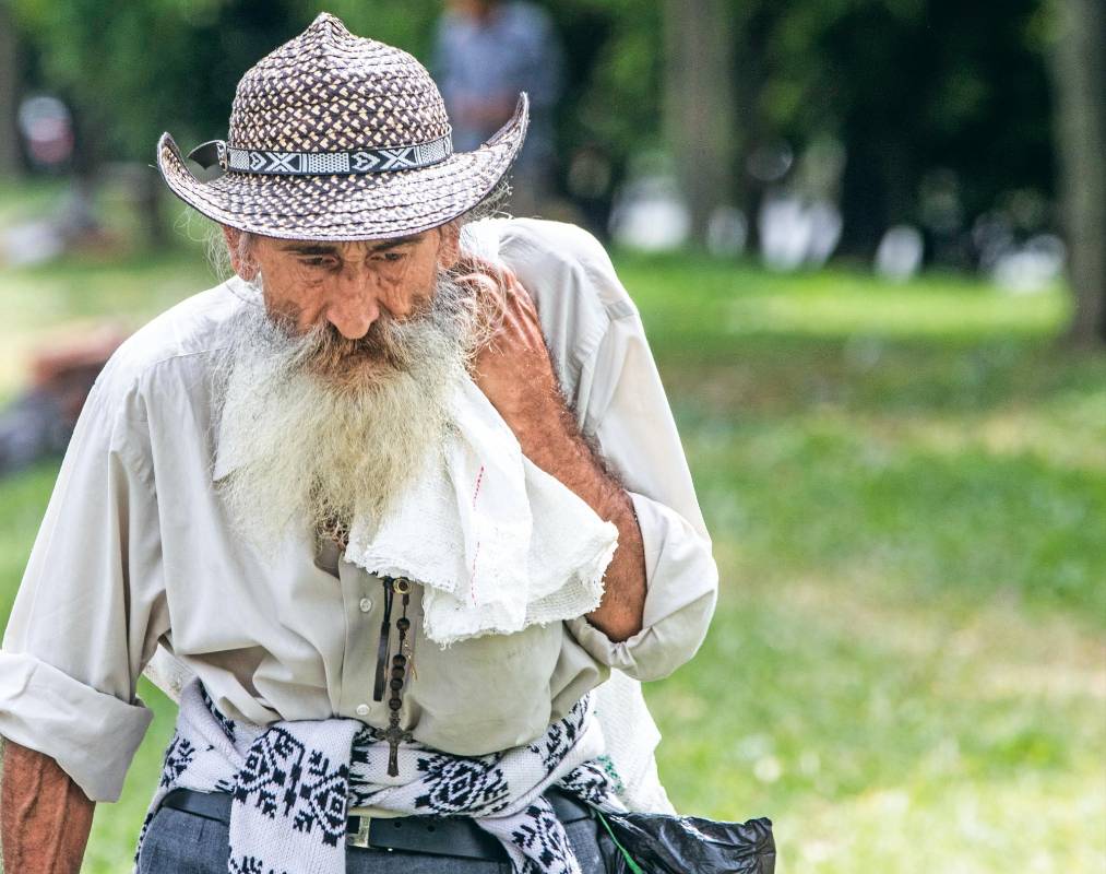 La cifra de 234 viejos en riesgo, la reveló la personería de Medellín, aunque la Alcaldía resalta la atención que da a esta población, líderes consideran que hay retrocesos e incumplimientos Foto: Julio César Herrera