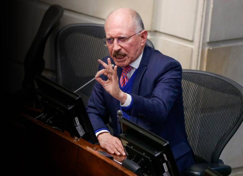 Ortega sonó para llegar a una embajada durante el actual Gobierno. Asumió su curul tras la renuncia del exsenador David Luna. FOTO colprensa